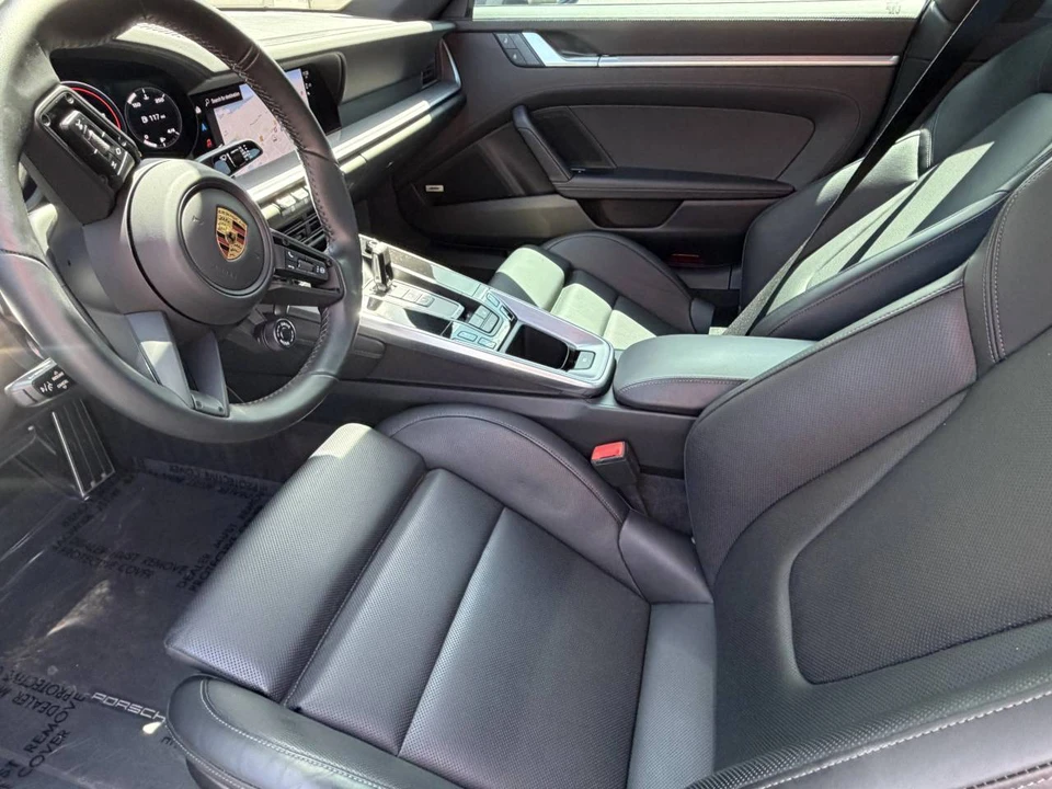 2022 Porsche 992 Carrera 4S - Image 4 of 5