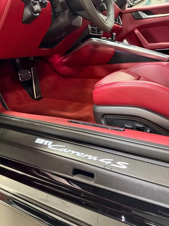2022 Porsche 992 Carrera 4S - Image 7 of 10
