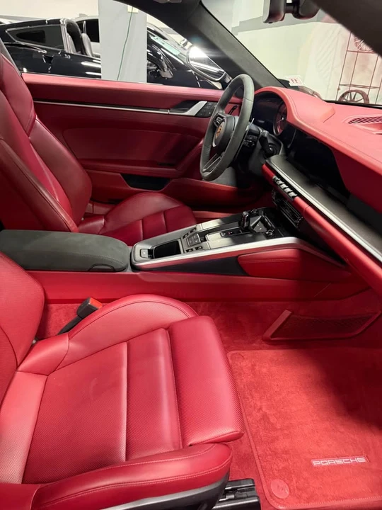 2022 Porsche 992 Carrera 4S - Image 9 of 10