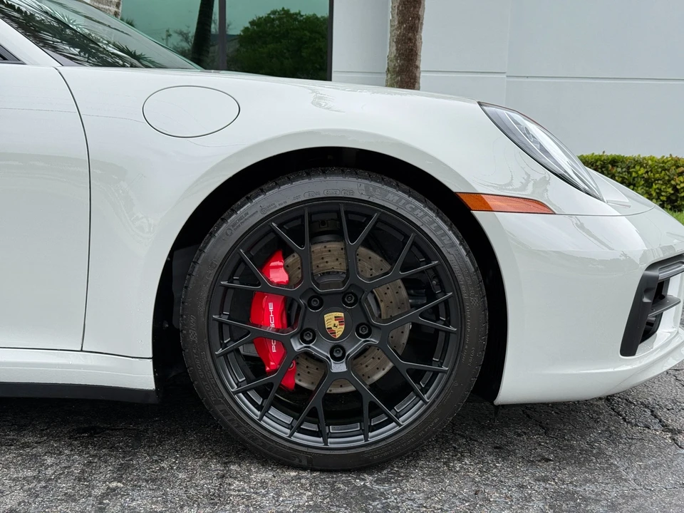 2022 Porsche 992 Carrera 4S - Image 3 of 31