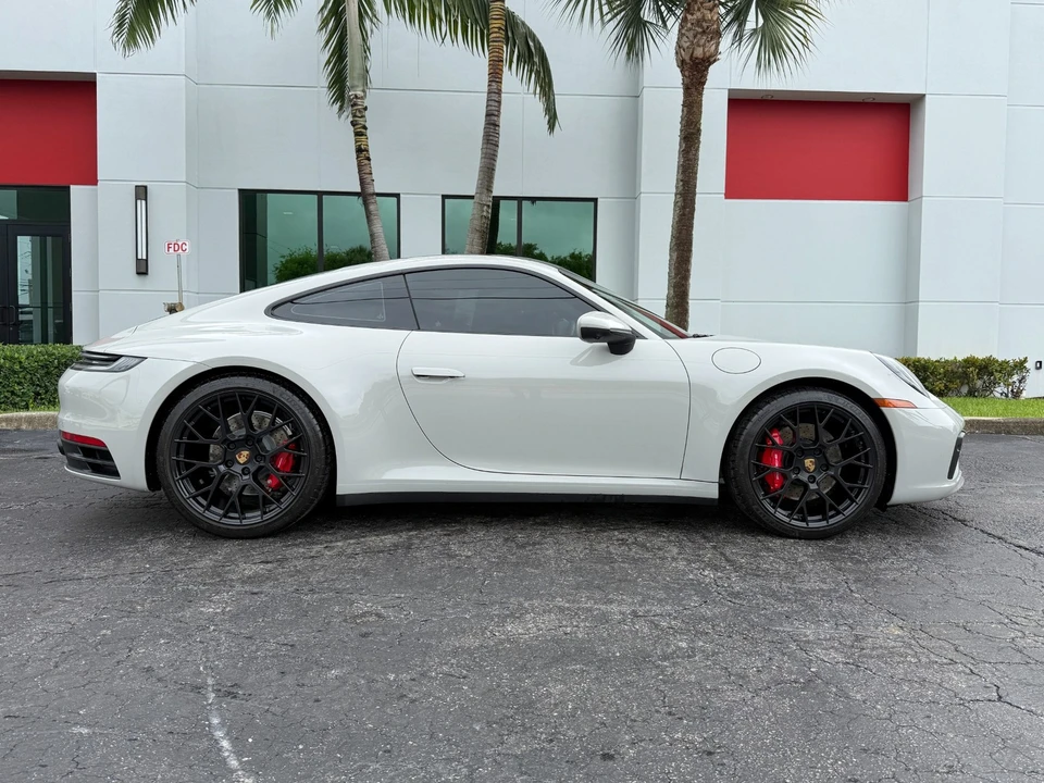 2022 Porsche 992 Carrera 4S - Image 2 of 31