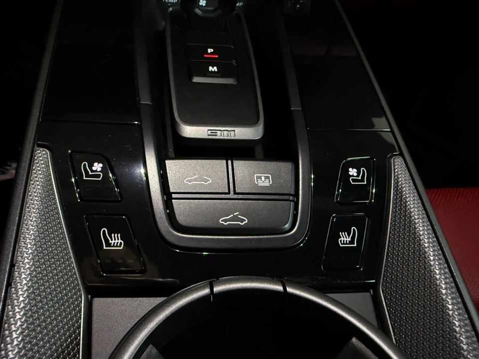 2022 Porsche 992 Carrera 4S - Image 19 of 31