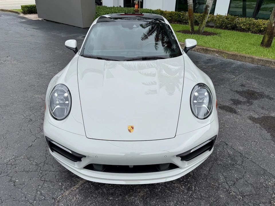 2022 Porsche 992 Carrera 4S - Image 7 of 31