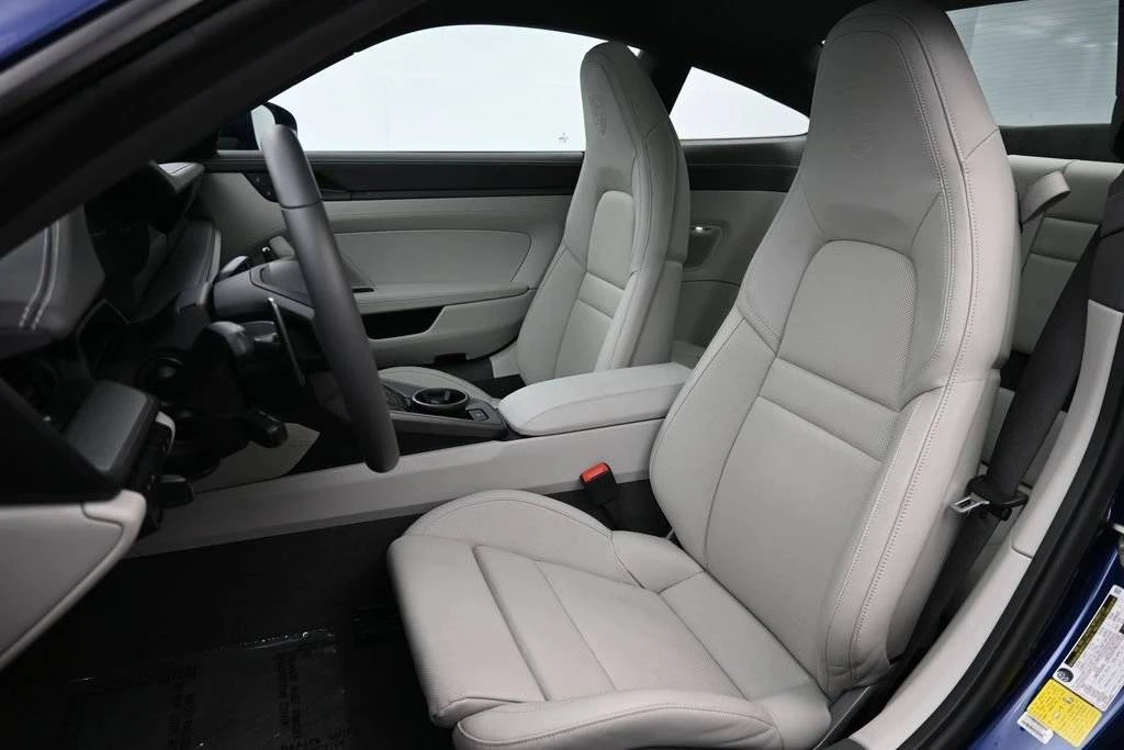 2022 Porsche 992 Carrera 4S - Image 5 of 5