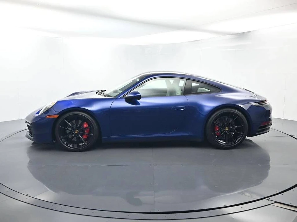 2022 Porsche 992 Carrera 4S - Image 2 of 5