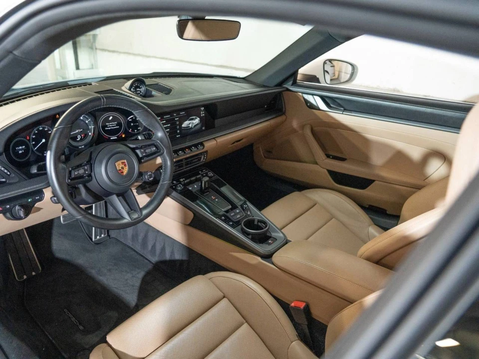 2022 Porsche 992 Carrera 4S - Image 4 of 5