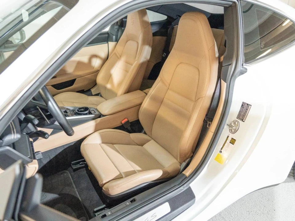 2022 Porsche 992 Carrera 4S - Image 5 of 5