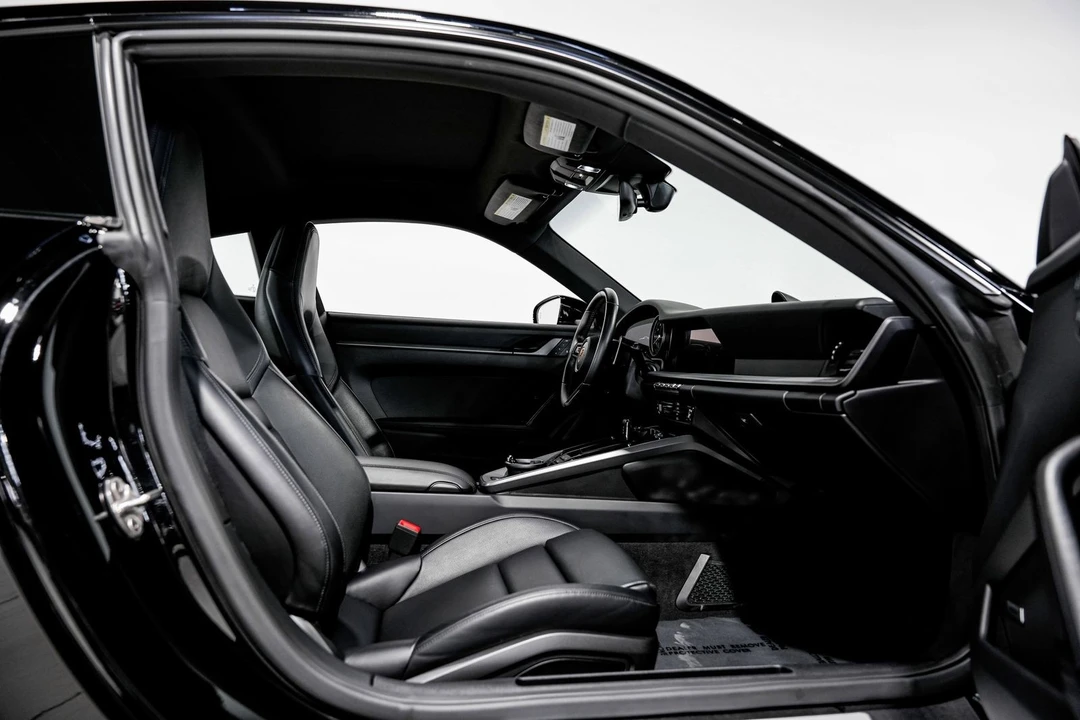 2022 Porsche 992 Carrera 4S - Image 29 of 31