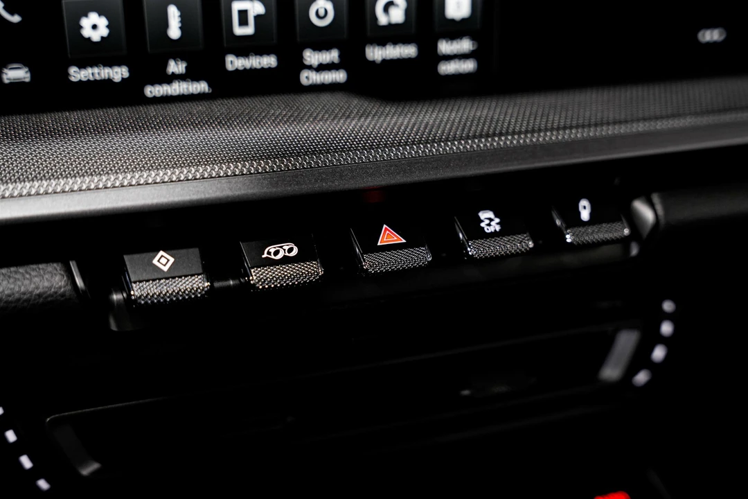 2022 Porsche 992 Carrera 4S - Image 14 of 21