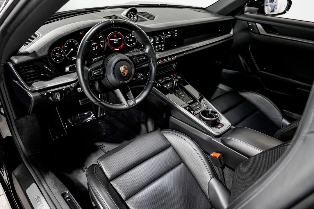2022 Porsche 992 Carrera 4S - Image 9 of 31