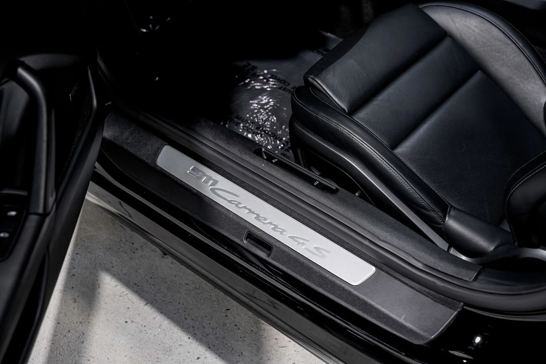 2022 Porsche 992 Carrera 4S - Image 24 of 31