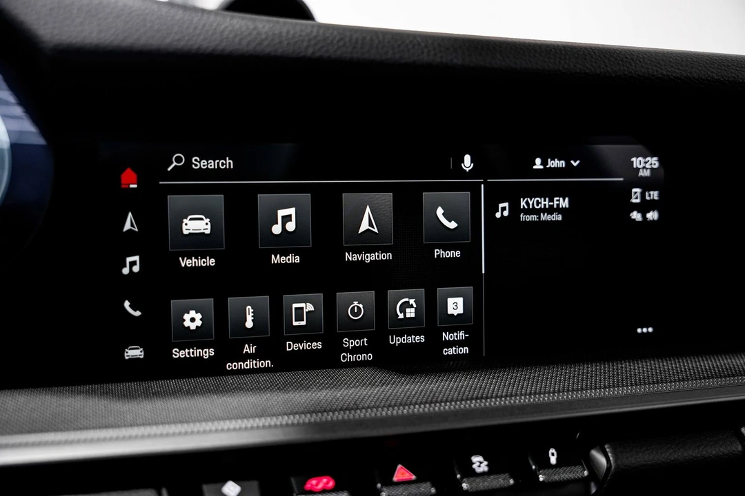 2022 Porsche 992 Carrera 4S - Image 13 of 31
