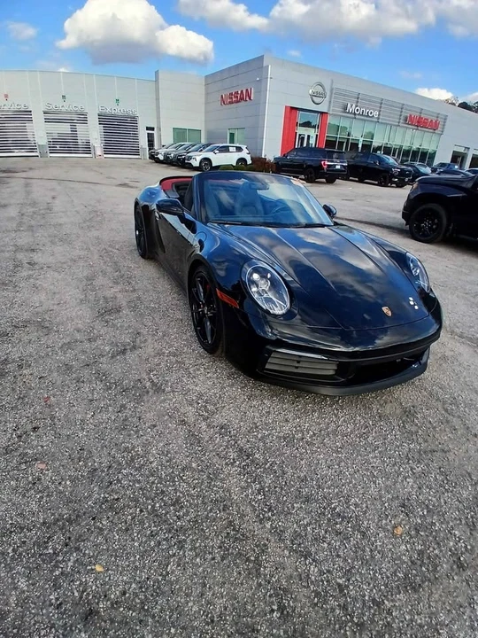 2022 Porsche 992 Carrera - Image 9 of 12
