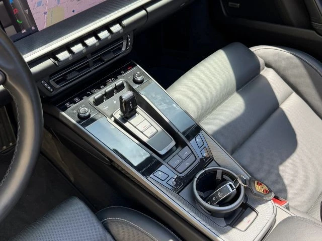 2022 Porsche 992 Carrera - Image 16 of 22
