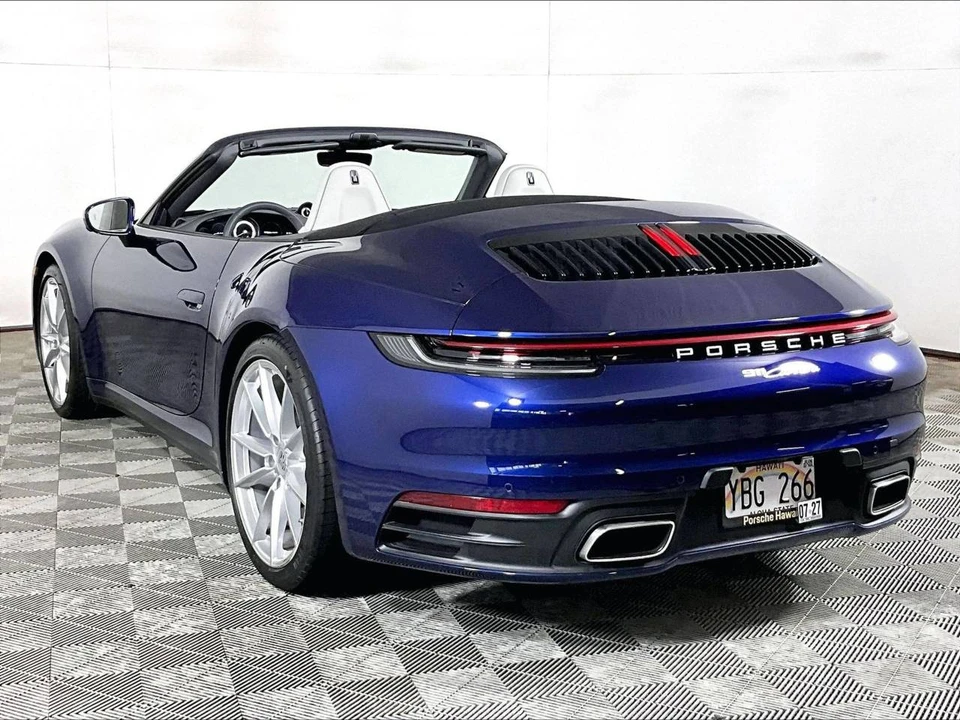 2022 Porsche 992 Carrera - Image 3 of 5