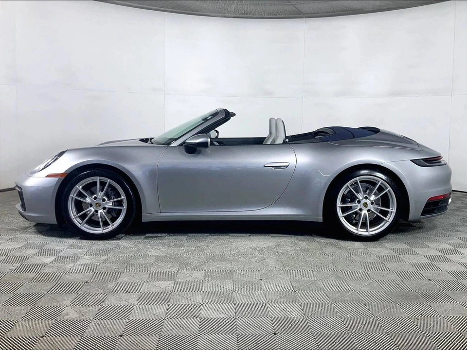 2022 Porsche 992 Carrera - Image 2 of 5