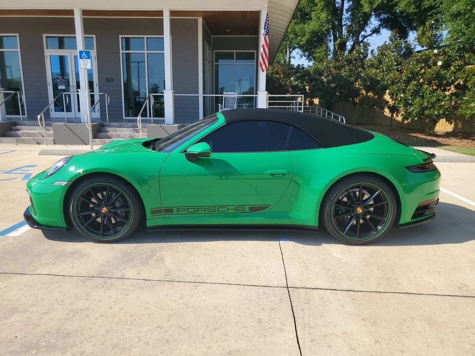 2022 Porsche 992 Carrera - Image 2 of 5