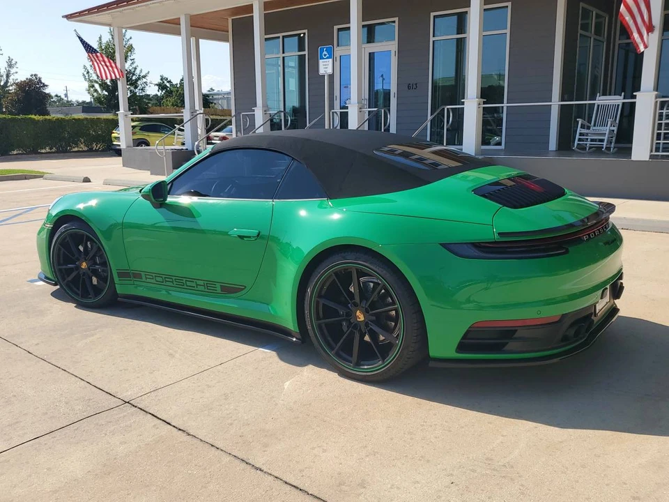 2022 Porsche 992 Carrera - Image 3 of 5