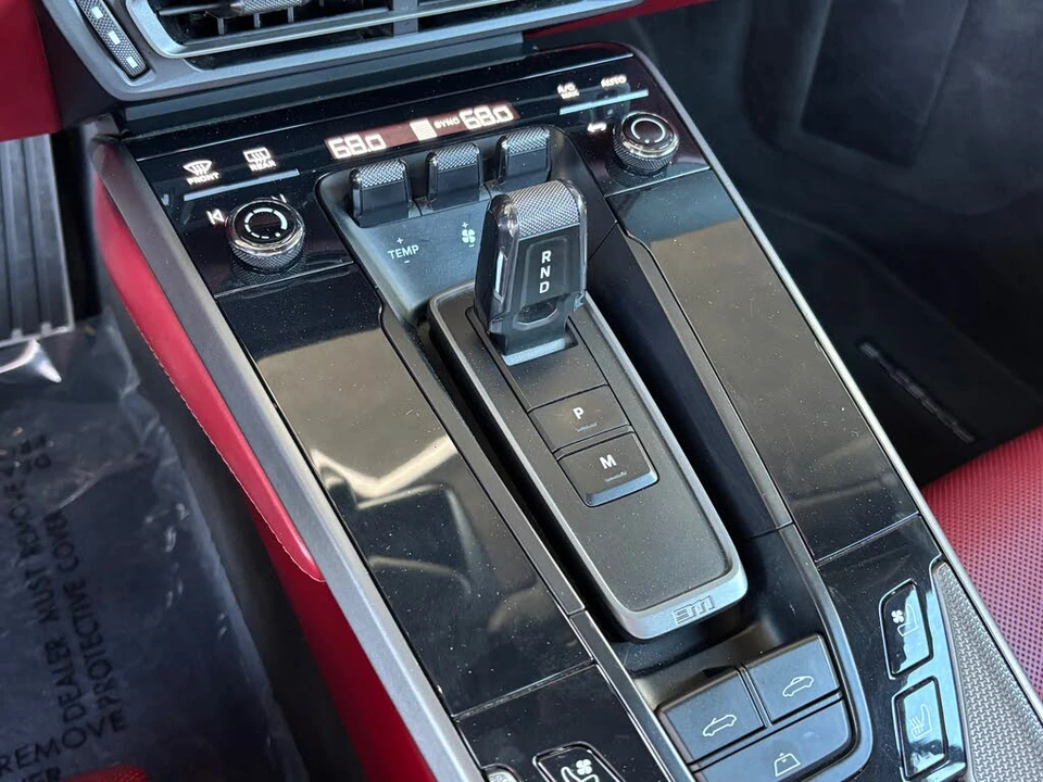 2022 Porsche 992 Carrera - Image 17 of 31