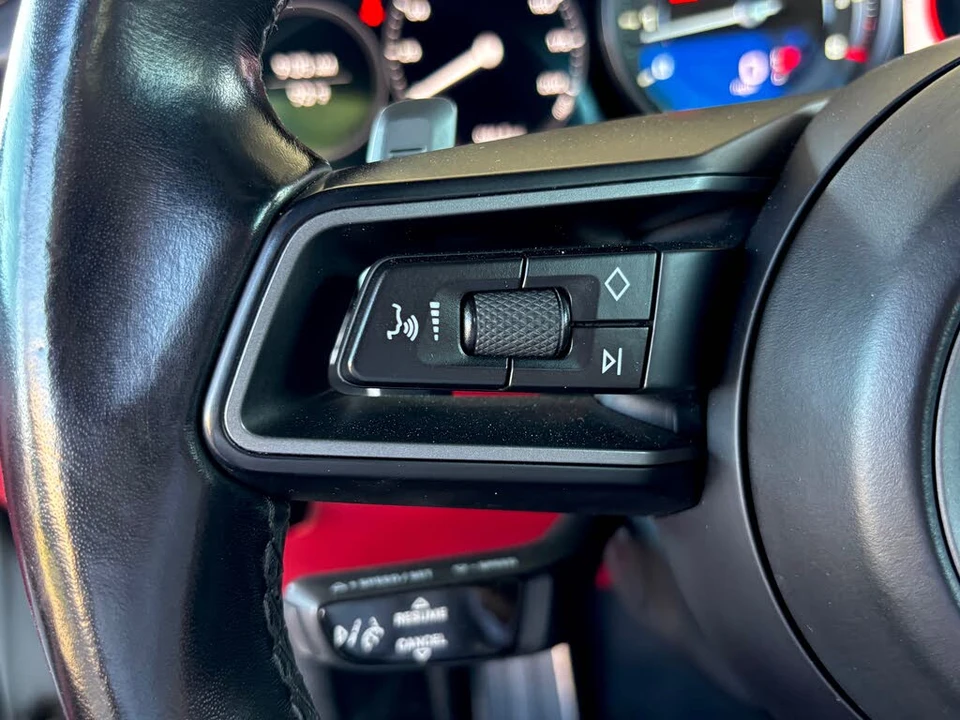 2022 Porsche 992 Carrera - Image 19 of 31