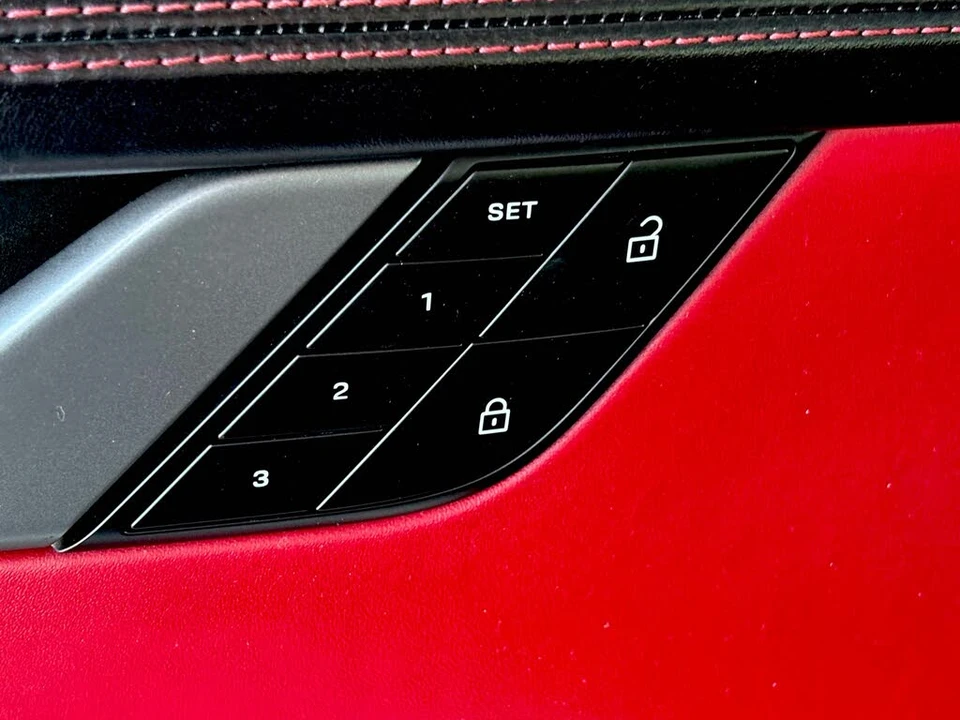 2022 Porsche 992 Carrera - Image 13 of 31