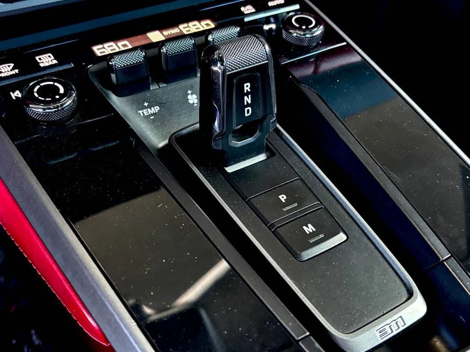 2022 Porsche 992 Carrera - Image 11 of 31