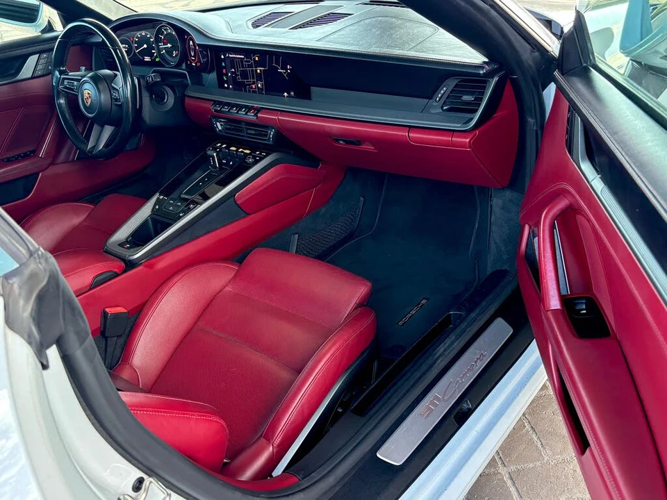 2022 Porsche 992 Carrera - Image 30 of 31
