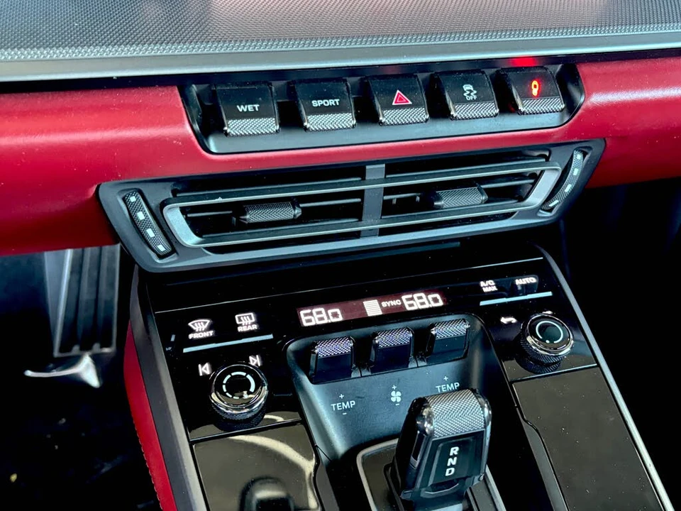 2022 Porsche 992 Carrera - Image 22 of 31