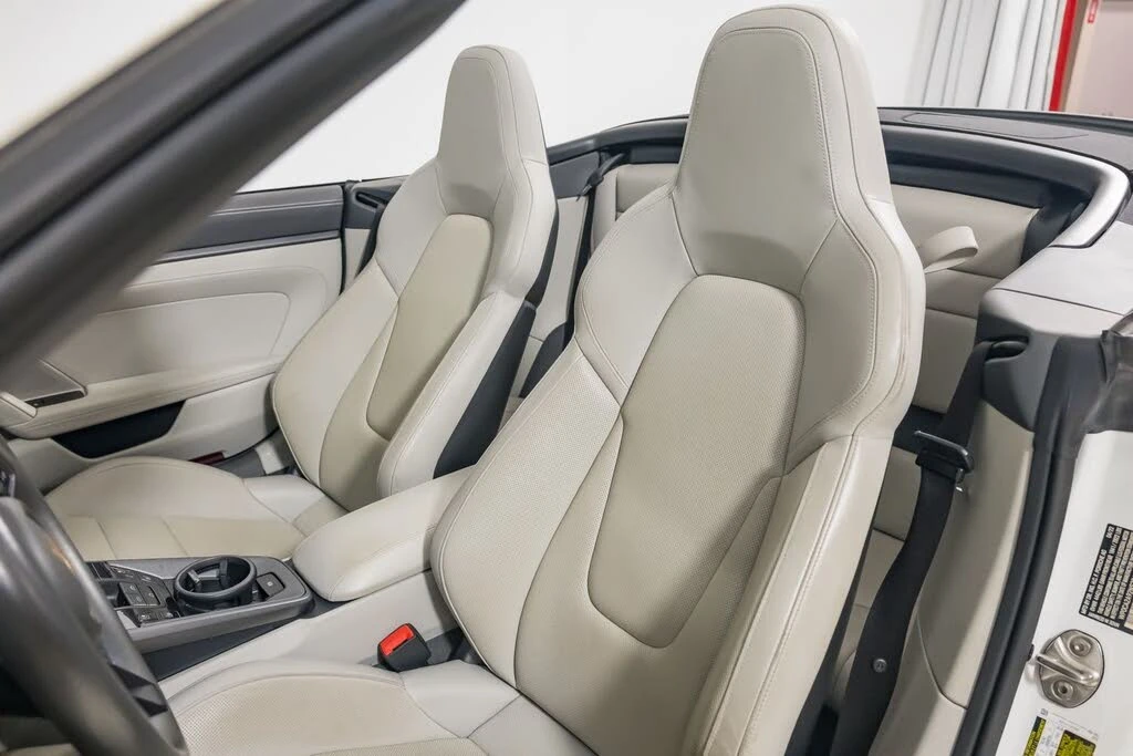 2022 Porsche 992 Carrera - Image 25 of 31