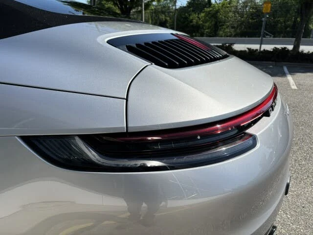 2022 Porsche 992 Carrera - Image 21 of 31