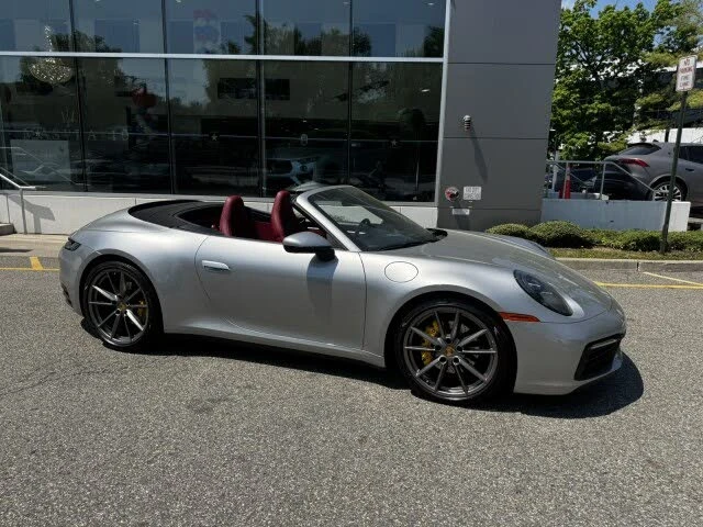 2022 Porsche 992 Carrera - Image 4 of 31