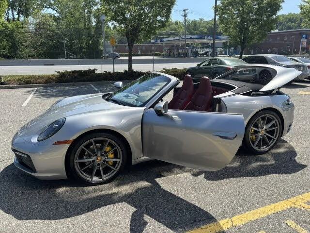 2022 Porsche 992 Carrera - Image 6 of 31