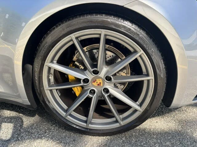 2022 Porsche 992 Carrera - Image 26 of 31