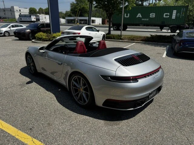 2022 Porsche 992 Carrera - Image 9 of 31