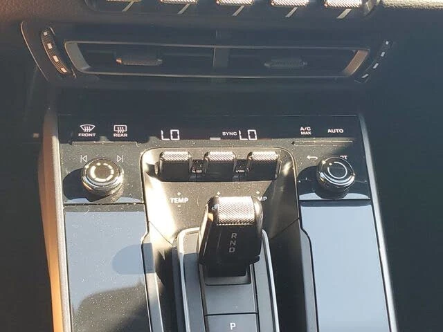2022 Porsche 992 Carrera - Image 30 of 31