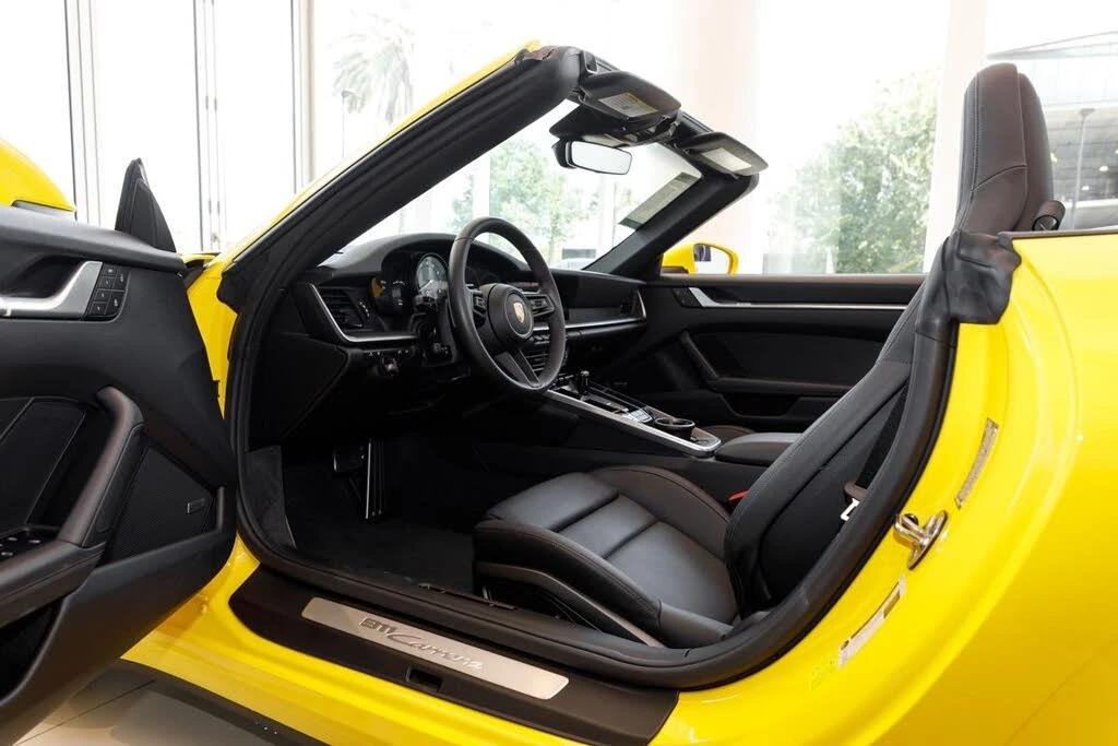 2022 Porsche 992 Carrera - Image 20 of 31