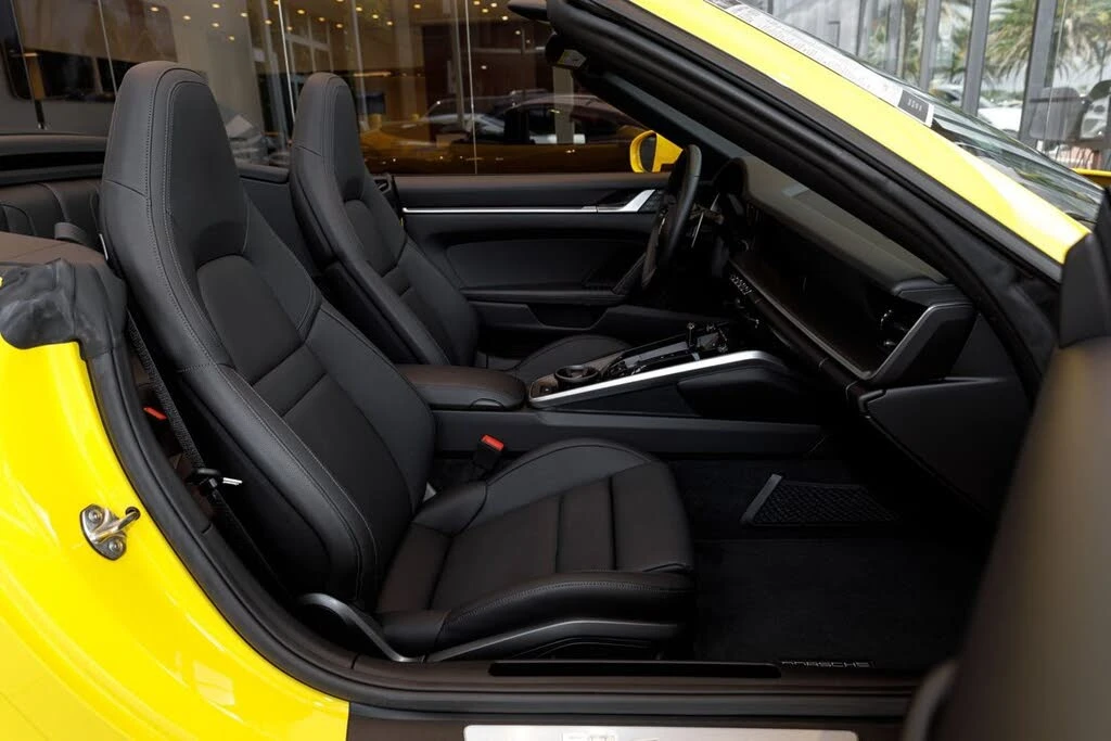 2022 Porsche 992 Carrera - Image 12 of 31