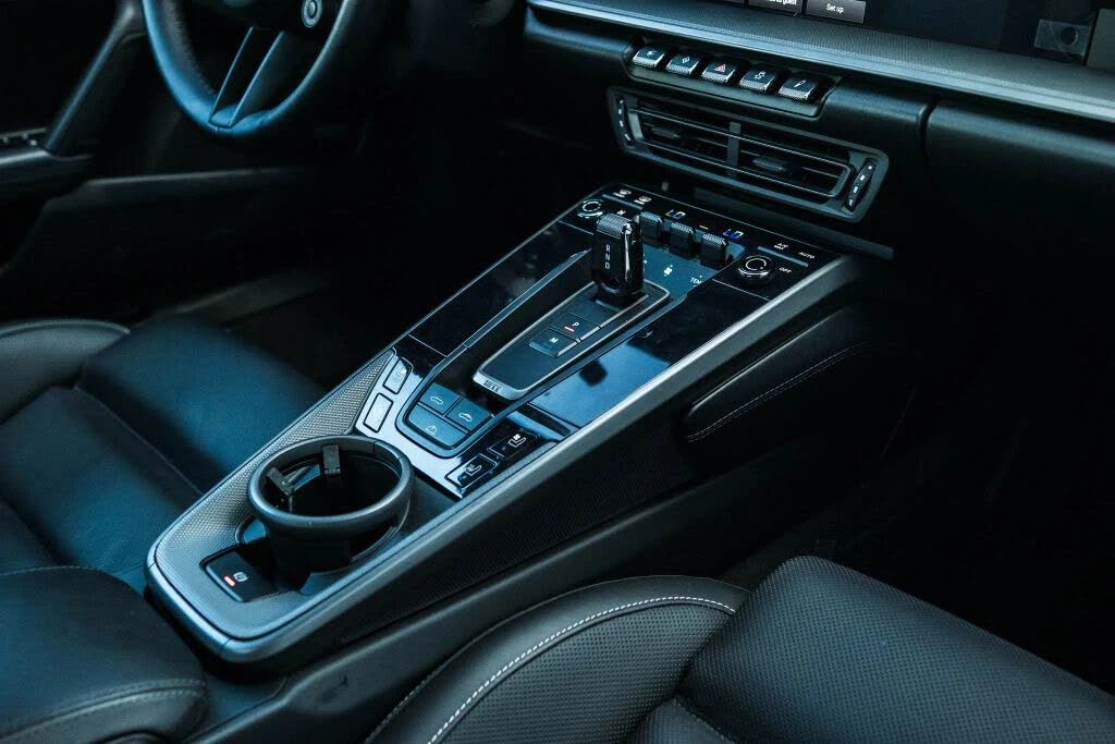 2022 Porsche 992 Carrera - Image 26 of 29