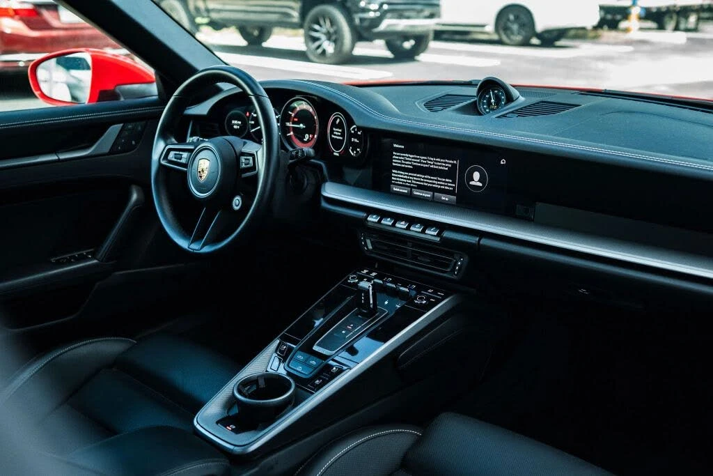 2022 Porsche 992 Carrera - Image 22 of 29