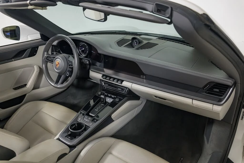 2022 Porsche 992 Carrera - Image 29 of 31