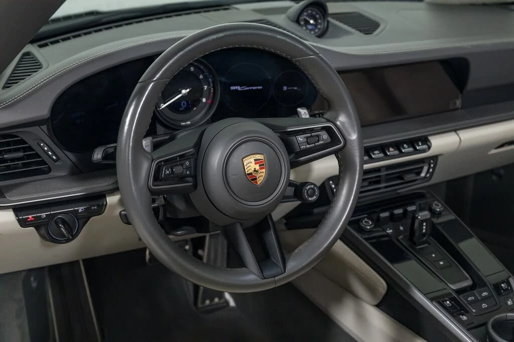2022 Porsche 992 Carrera - Image 22 of 31