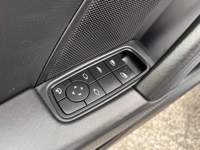 2022 Porsche 992 Carrera - Image 14 of 31