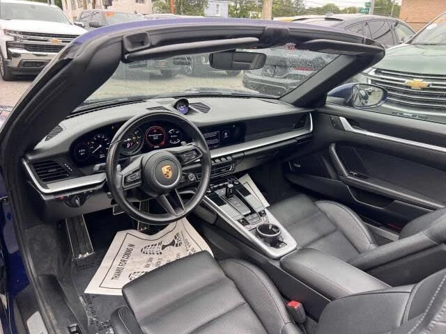 2022 Porsche 992 Carrera - Image 12 of 31