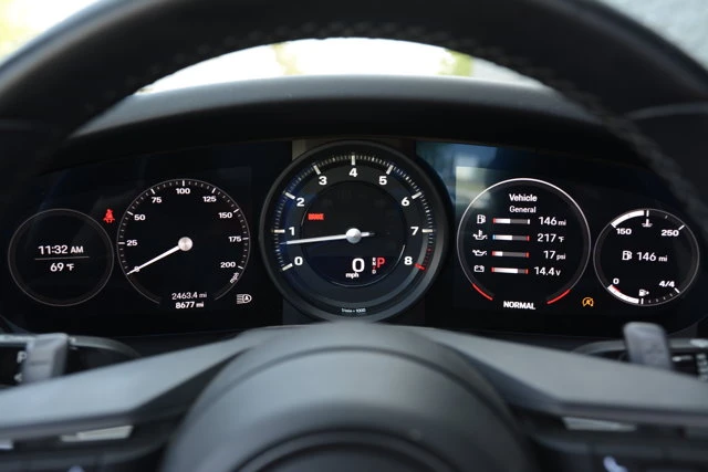 2022 Porsche 992 Carrera - Image 17 of 31