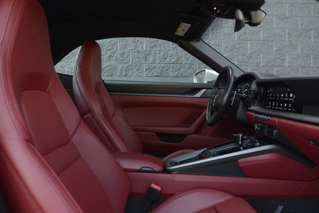 2022 Porsche 992 Carrera - Image 24 of 31