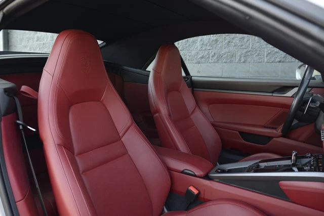 2022 Porsche 992 Carrera - Image 25 of 31