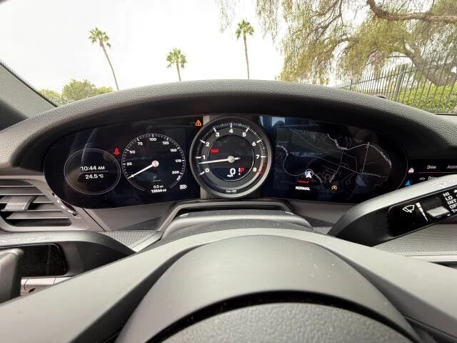 2022 Porsche 992 Carrera - Image 11 of 14