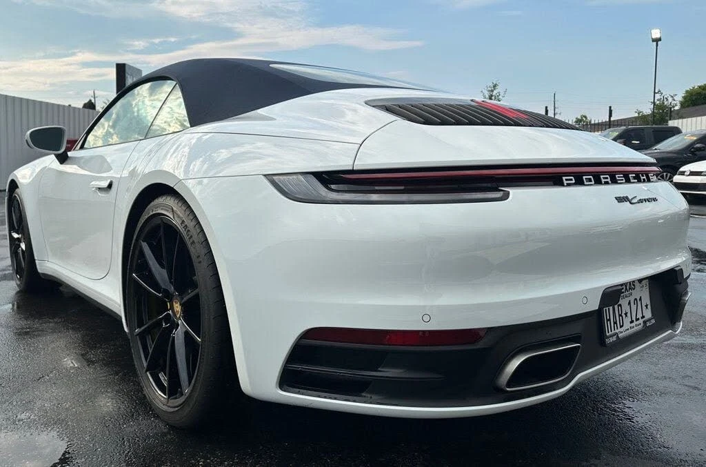 2022 Porsche 992 Carrera - Image 8 of 18