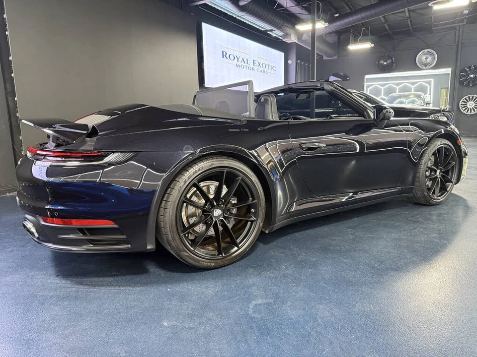 2022 Porsche 992 Carrera - Image 8 of 24