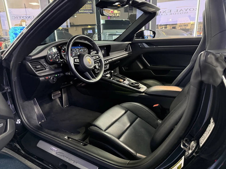 2022 Porsche 992 Carrera - Image 13 of 24